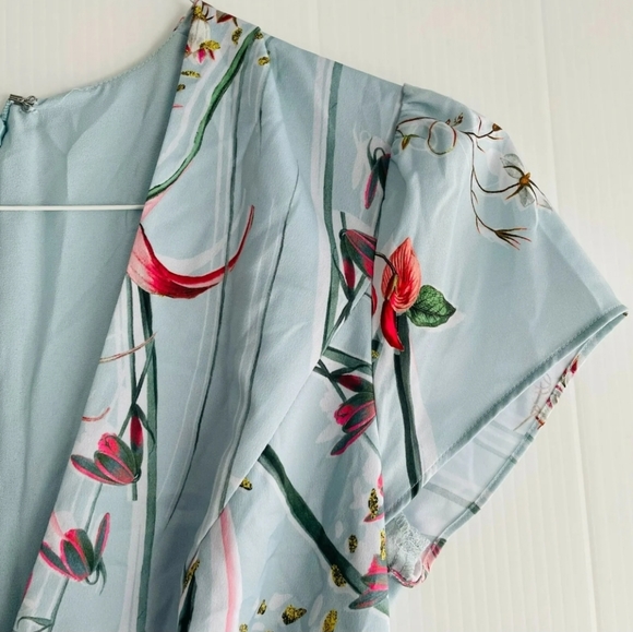 New Bebe Ruffle Short Romper- Daylight Meadow Short Sleeve V Neck 8..Ret. $118 - Picture 6 of 6